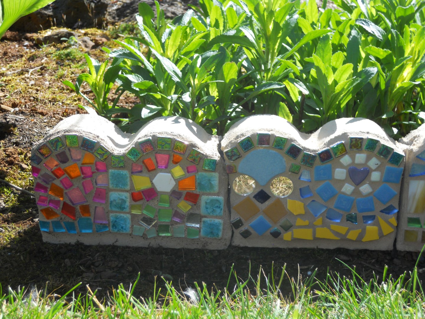 bordure de jardin en mosaïque
